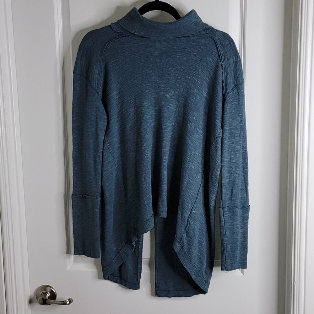 We The Free Women's Size Medium Split Back Cowl Neck Long Sleeve Top Blue Gray
